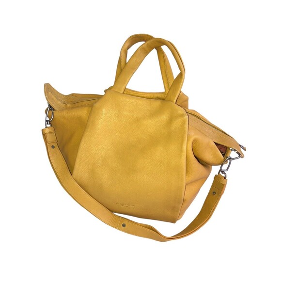 LIEBESKIND Berlin Mustard Leather Shoulder Hobo Bag Large With Shoulder Strap - Picture 2 of 16